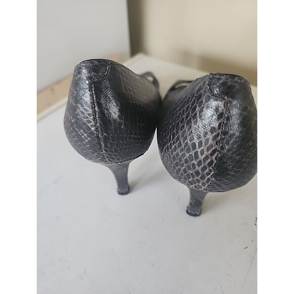 Bandolino 2-Inch Open-Toe Pumps Size 8.5 Black Faux Snakeskin - Picture 12 of 16